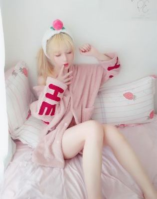 99精品久久久久精品双飞_2022国语免费手机观看