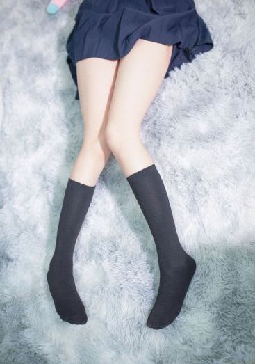 男人晒全家福是低调吗_百度云播在线观看视频