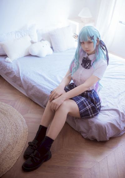 制服 丝袜 激情 欧洲 亚洲_迅雷视频免费在线观看播放