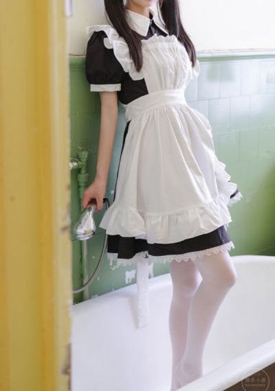 丝袜自慰喷水久久91蝌蚪_高清无水印完整视频观看